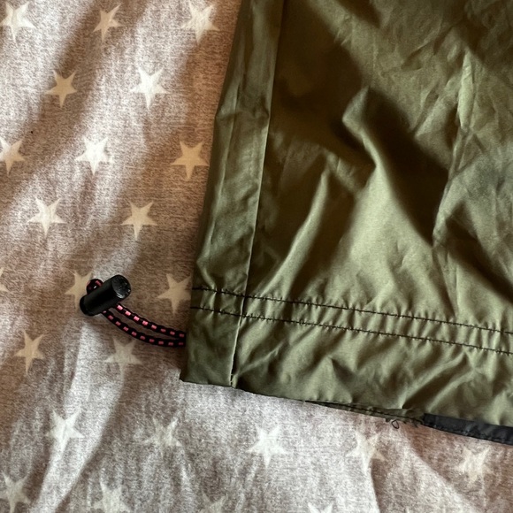 Icon Clash Nike Nylon Black Green Drawstring Cargo Skirt - size S - Picture 5 of 10